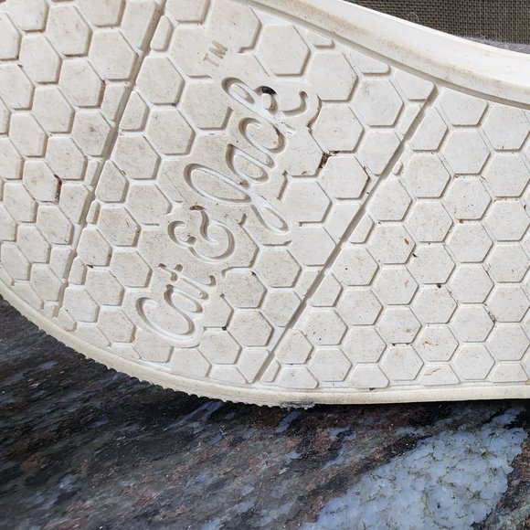 Cat & Jack Gray Canvas High-Top Sneakers Size 3 - Picture 15 of 16